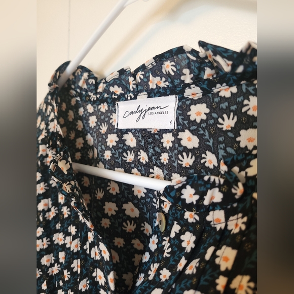 Carly Jean Los Angeles Dress - Picture 3 of 5